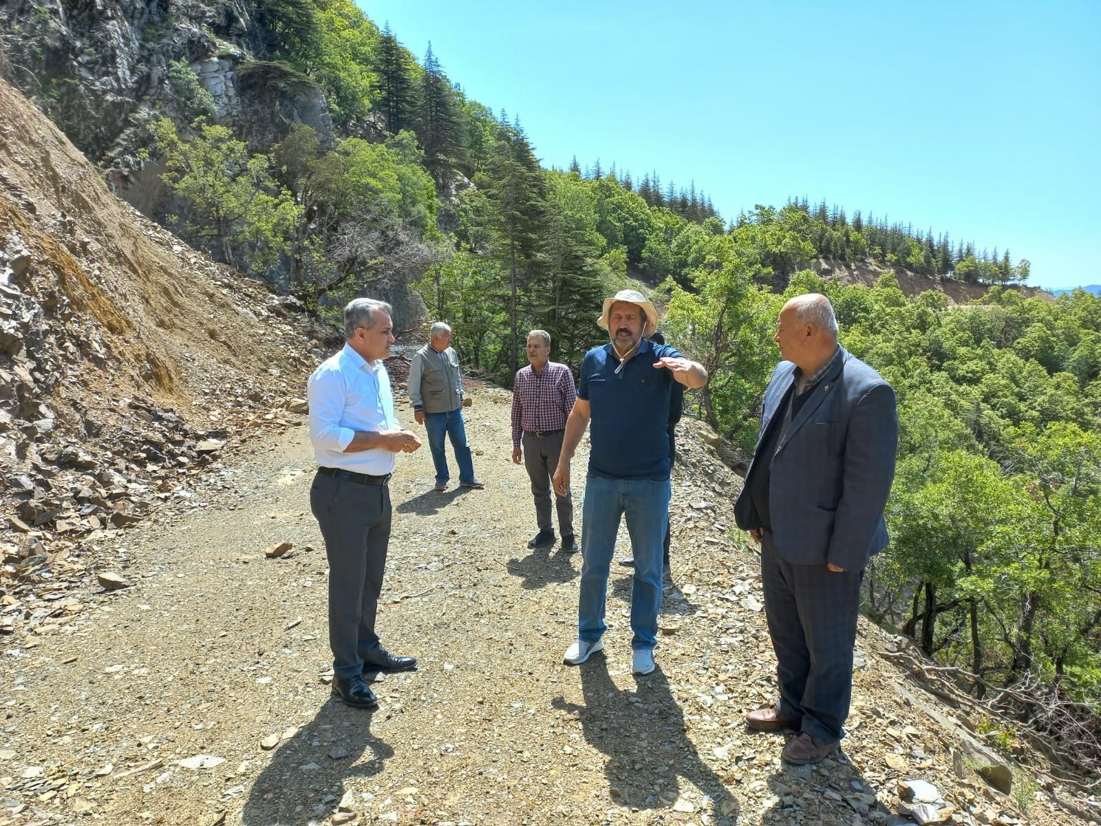 YAYLA YOLU ÇALIŞMALARINA BAŞLANDI