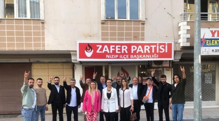 NİZİP EVLADINI BAĞRINA BASTI