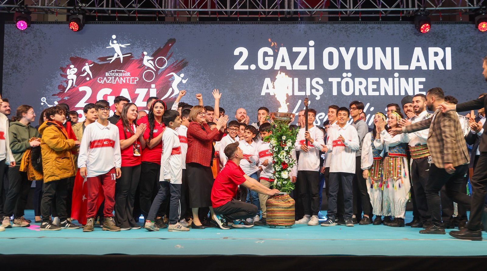 2’NCİ SANİ KONUKOĞLU GAZİ OYUNLARI’NIN RESMİ AÇILIŞI YAPILDI