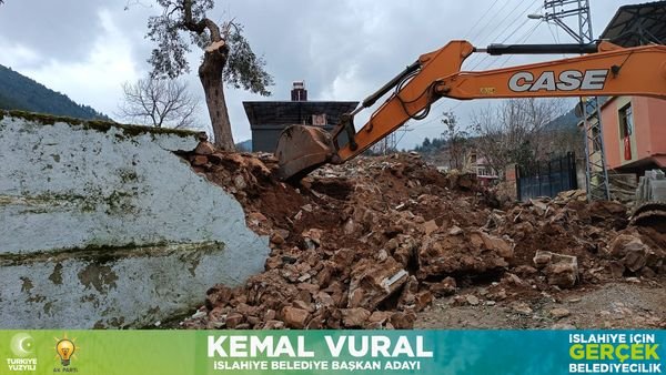 6 ŞUBAT’TA YIKILAN CAMİLER BELEDİYE TARAFINDAN YAPILIYOR